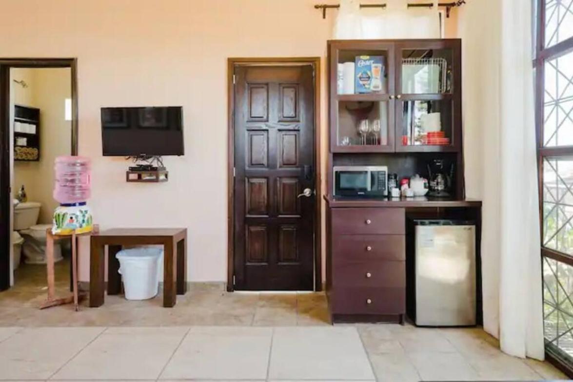 Enjoy Ac In The Penthouse At Inn Ахихик Экстерьер фото