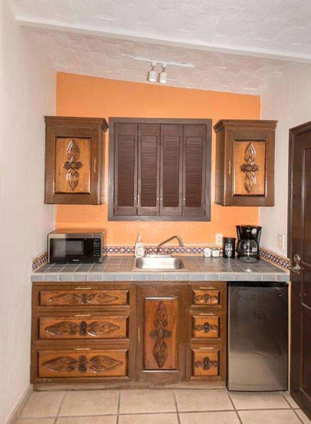 Enjoy Ac In The Penthouse At Inn Ахихик Экстерьер фото